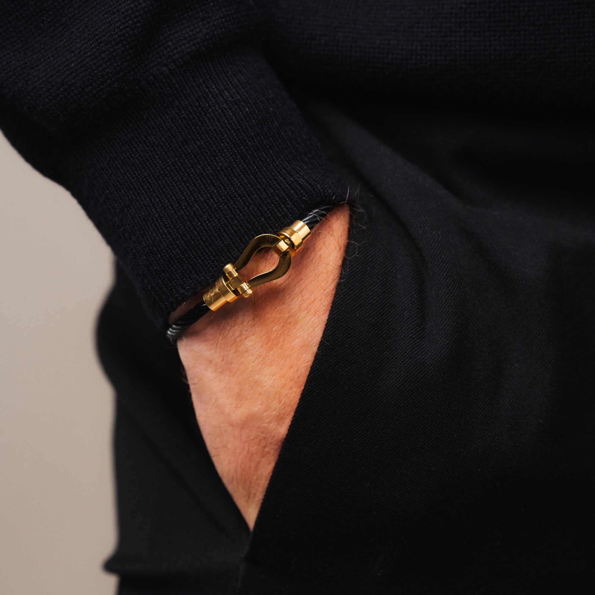 Core bracelet (black with gold)